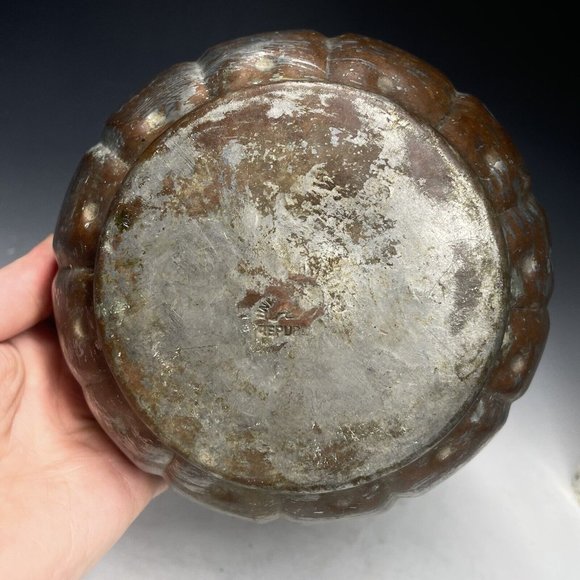 Mid-Century Silvered Copper United Arab Republic Middle Eastern Incised Bowl - Picture 9 of 16